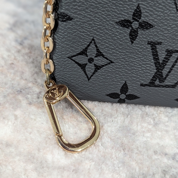 LV Coin Purse Monogram LV - Picture 4 of 7